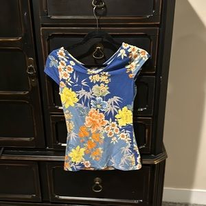 Flower Guess top